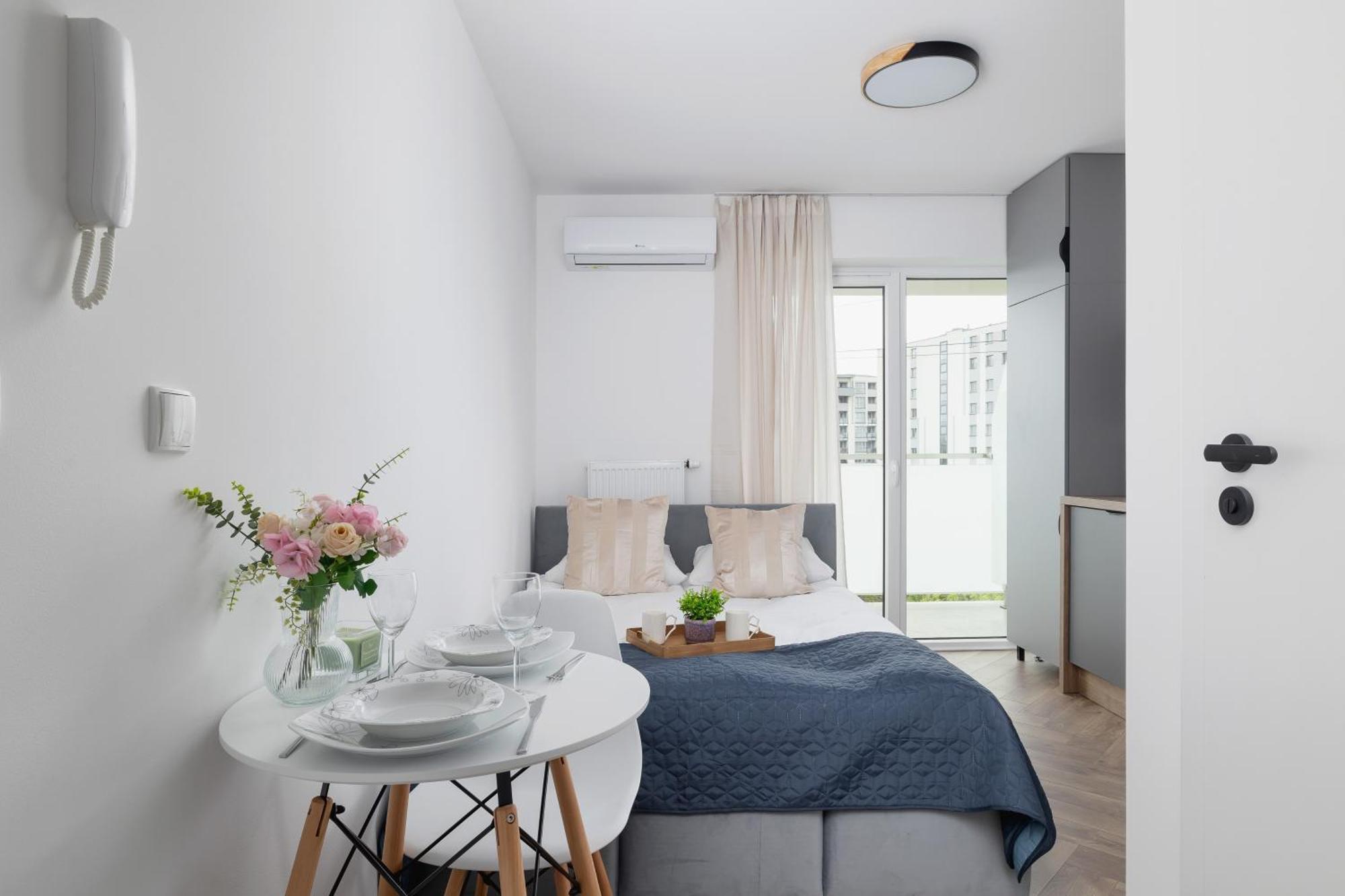 Appartement Stylish Klemensiewicza In Cracow By Renters Krakau