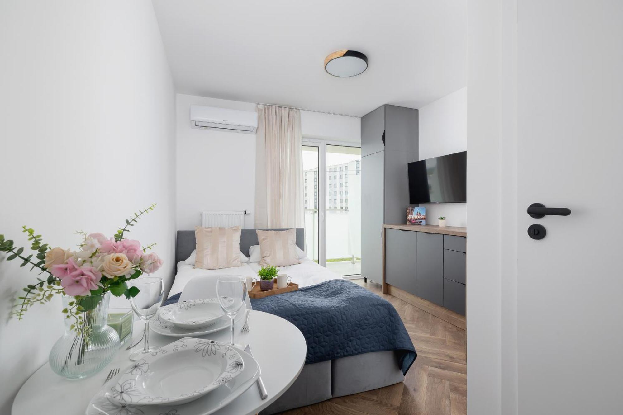 Appartement Stylish Klemensiewicza In Cracow By Renters Krakau